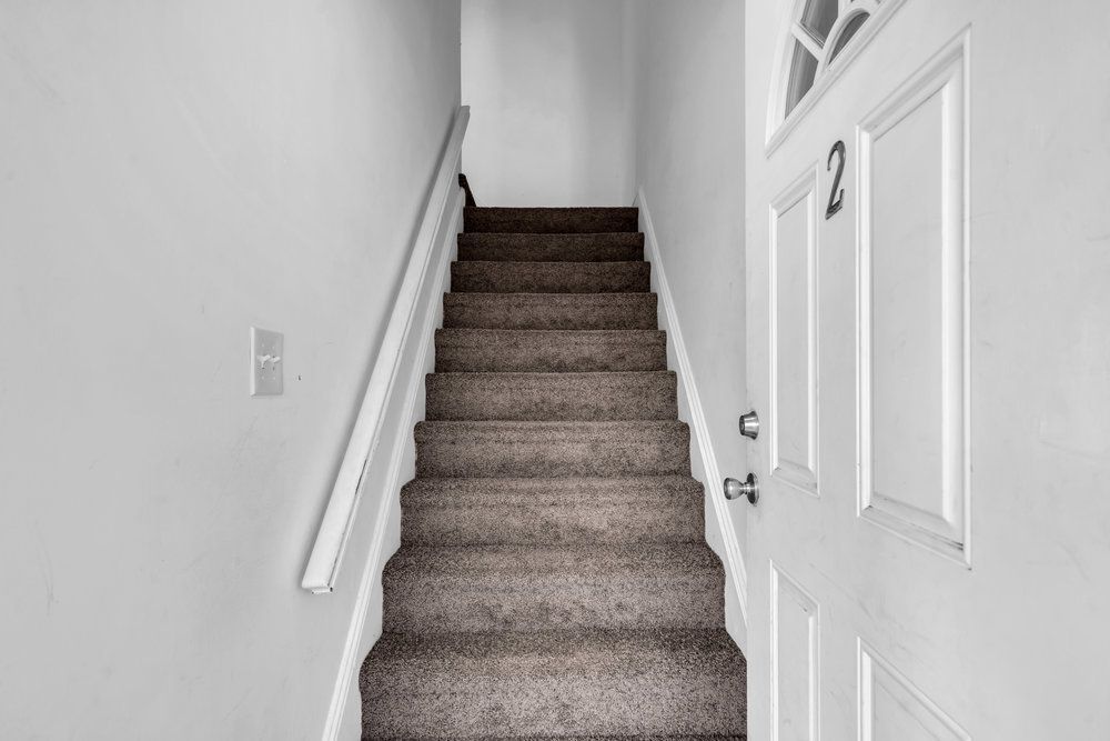 Interior view of a Maple Court apartment, photo 1