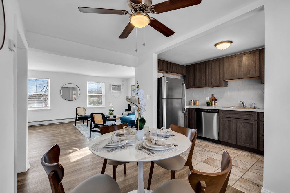 Maple Court Apartments — photo 16