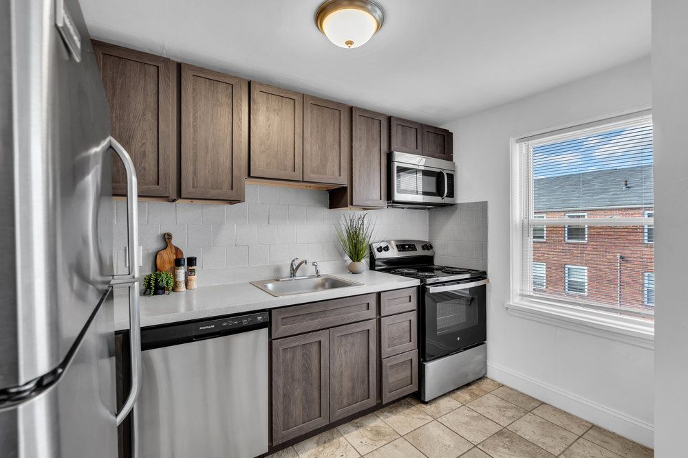 Maple Court Apartments — photo 19