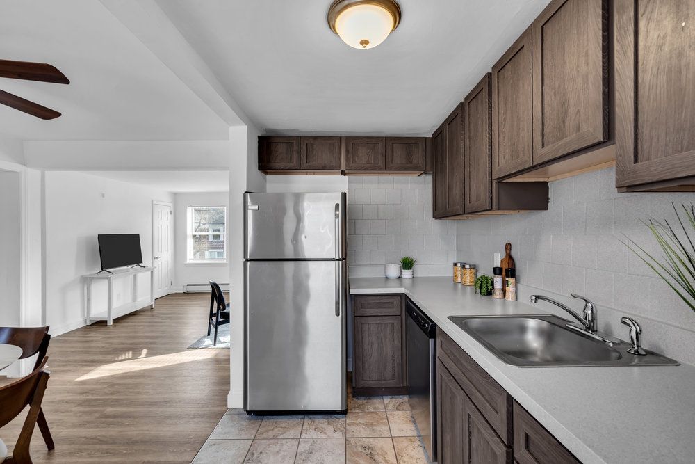 Maple Court Apartments — photo 20