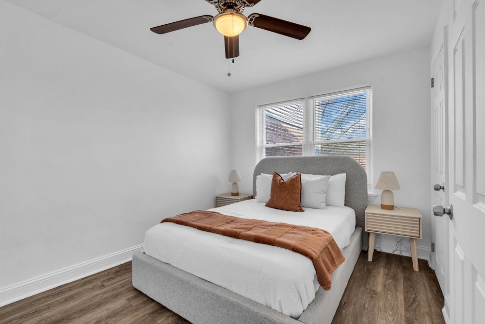 Interior view of a Maple Court apartment, photo 7